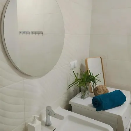 Roomsy Kolobrzeska Гданьск