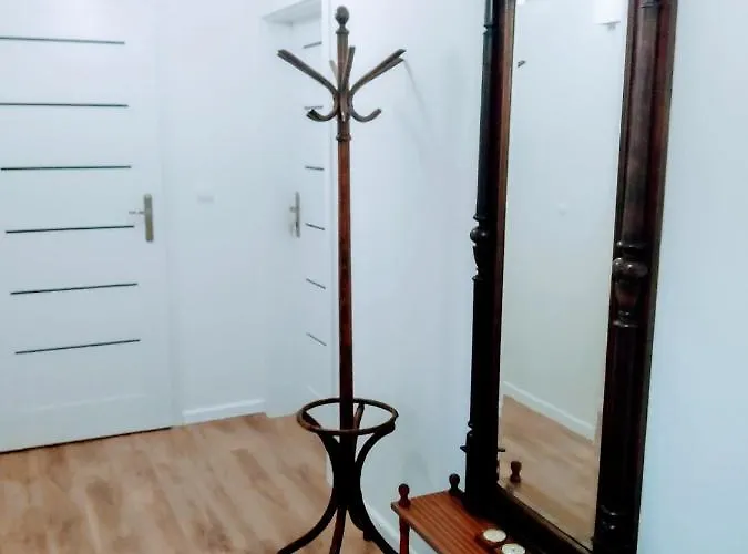 Roomsy Kolobrzeska Апартаменты *