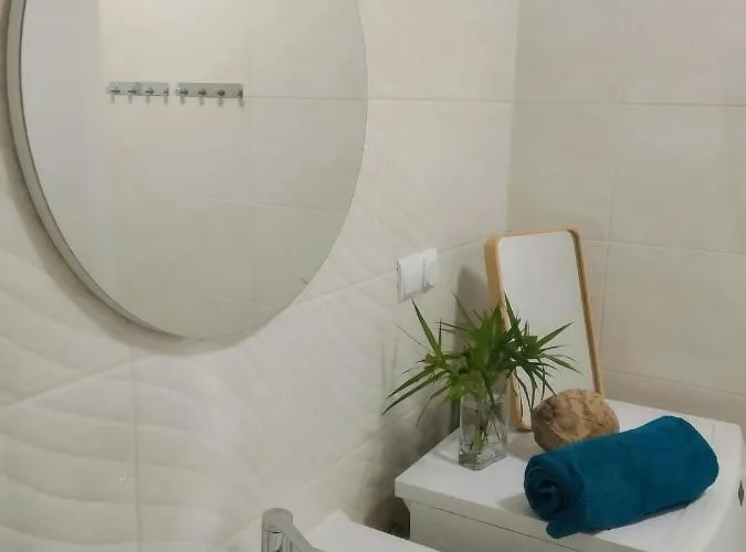 Roomsy Kolobrzeska غدانسك